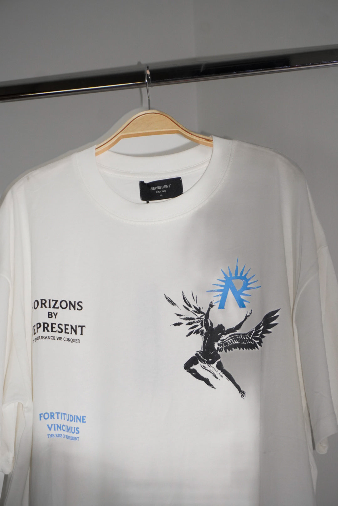 Horizons by: Rpt (XL)