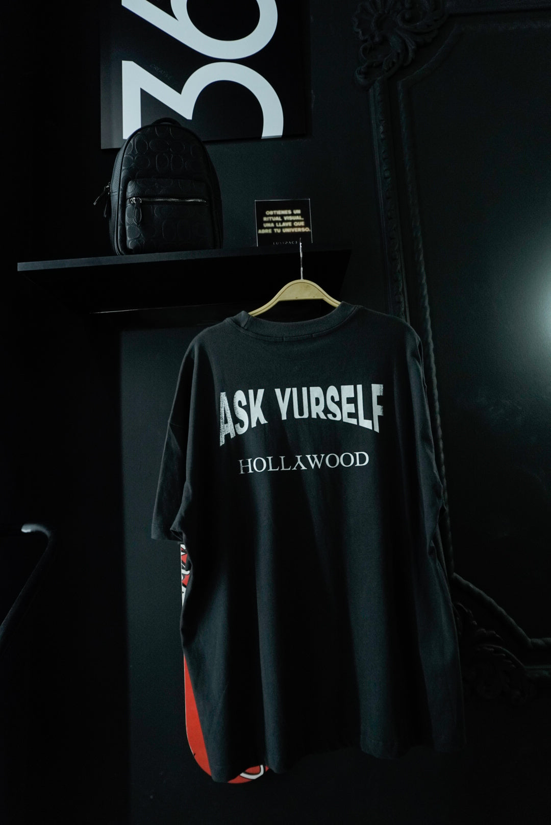 Askyurself Hollywood (L)