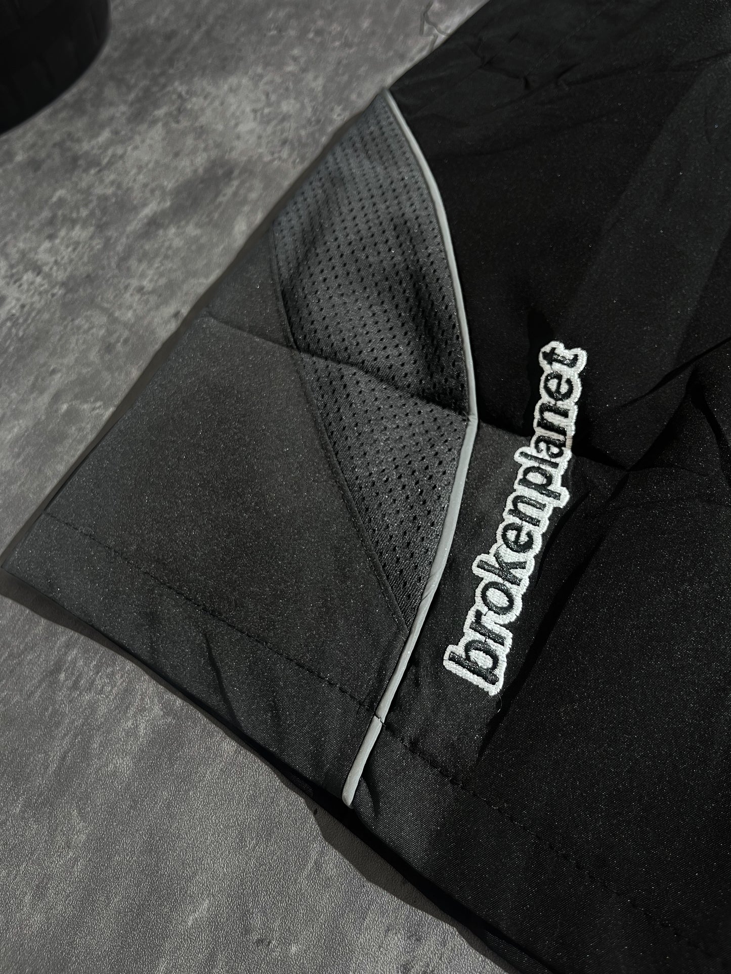 Broken Shorts (L)