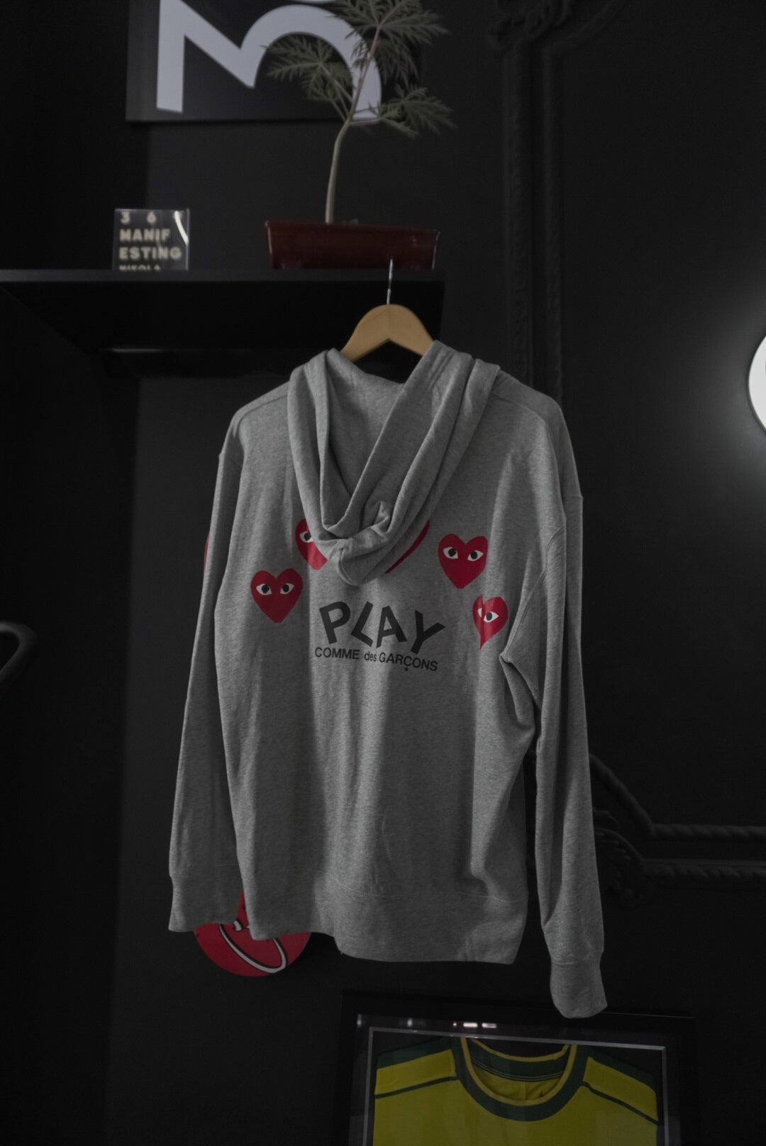 Comme Des Garçons (L)