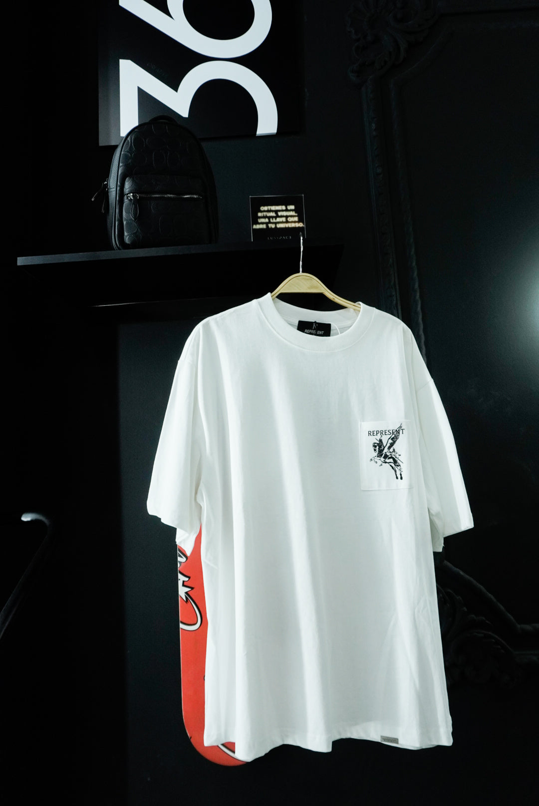 Represent Mascot (XL)