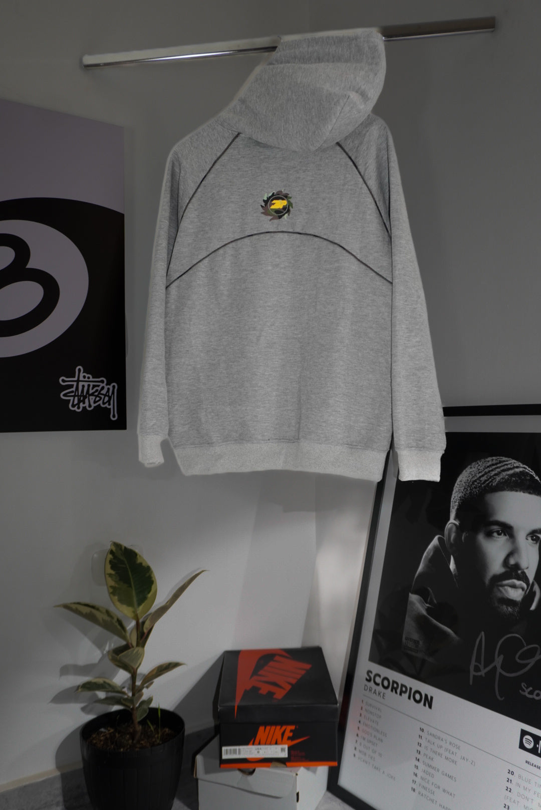 Broken grey camo (L)