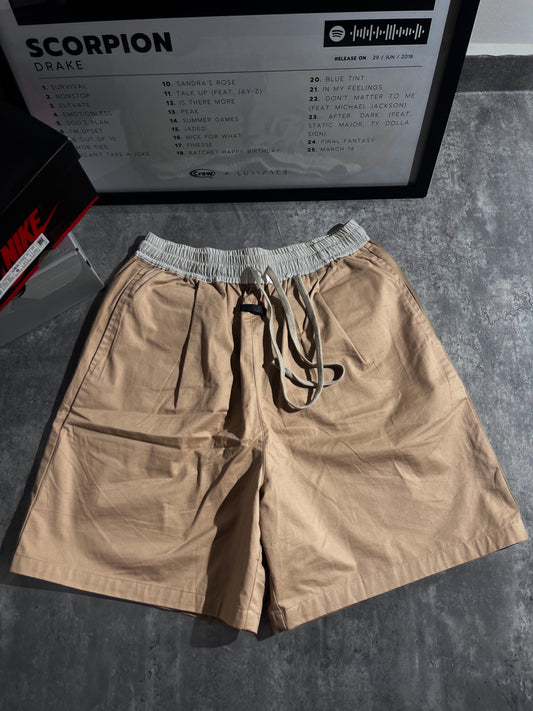 Essentials basic caqui