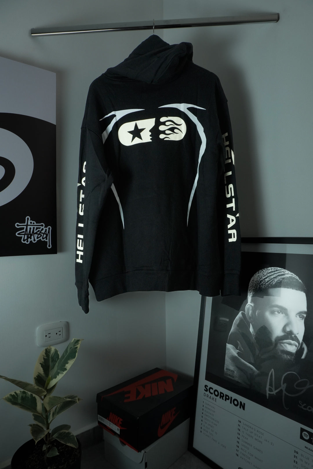 Hellstar Sports Jet black (XL)