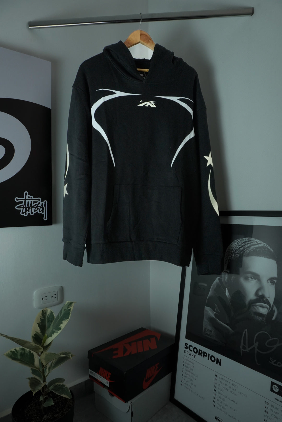 Hellstar Sports Jet black (XL)