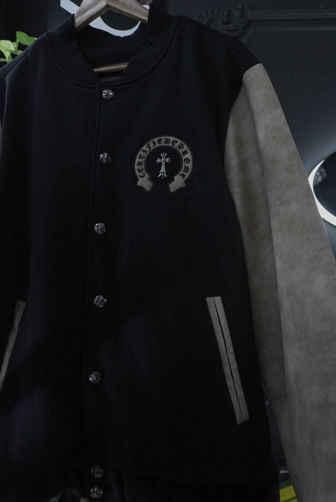 Chrome Hearts (L)